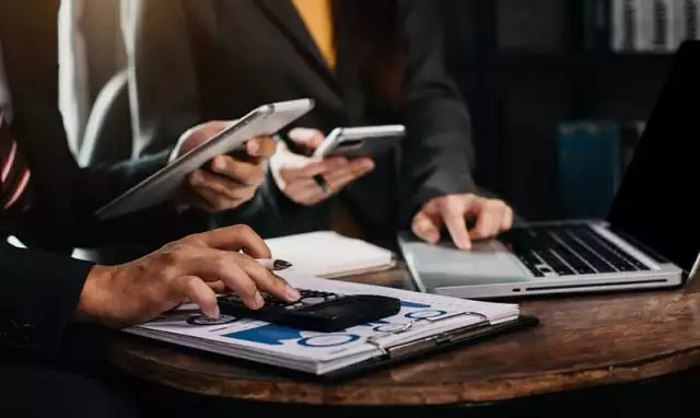 CPQ process is performing